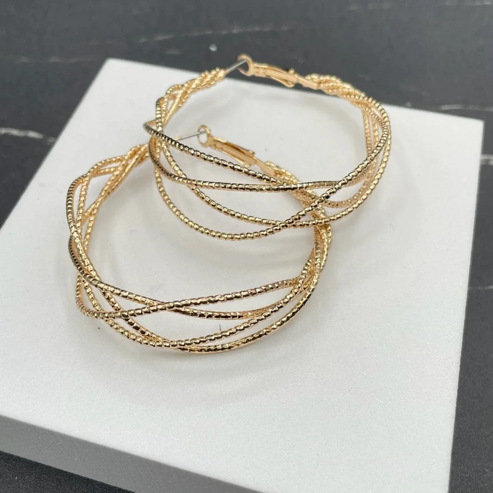Contemporary Gold-Tone Textured Coral‎ Snake Wire Basket Weave Hoop Earrings